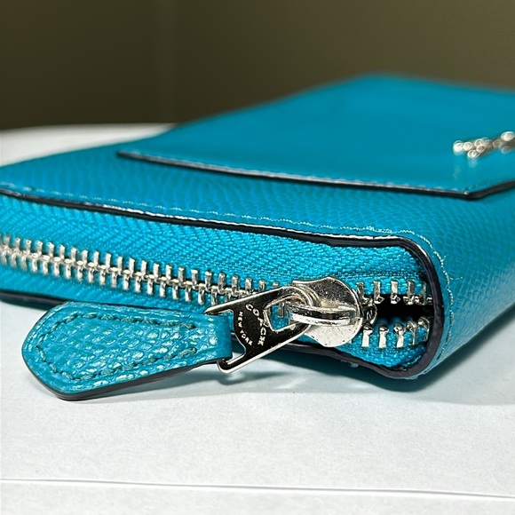 *HTF COLOR* COACH Crossgrain Leather Accordion Zip Around Wallet - Picture 4 of 12